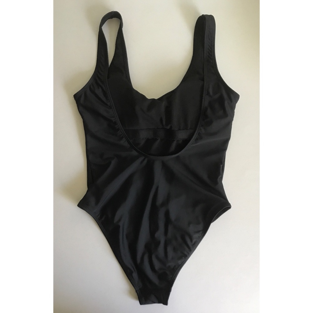 {California Waves} Graphic Print Swimsuit - Picture 2 of 6